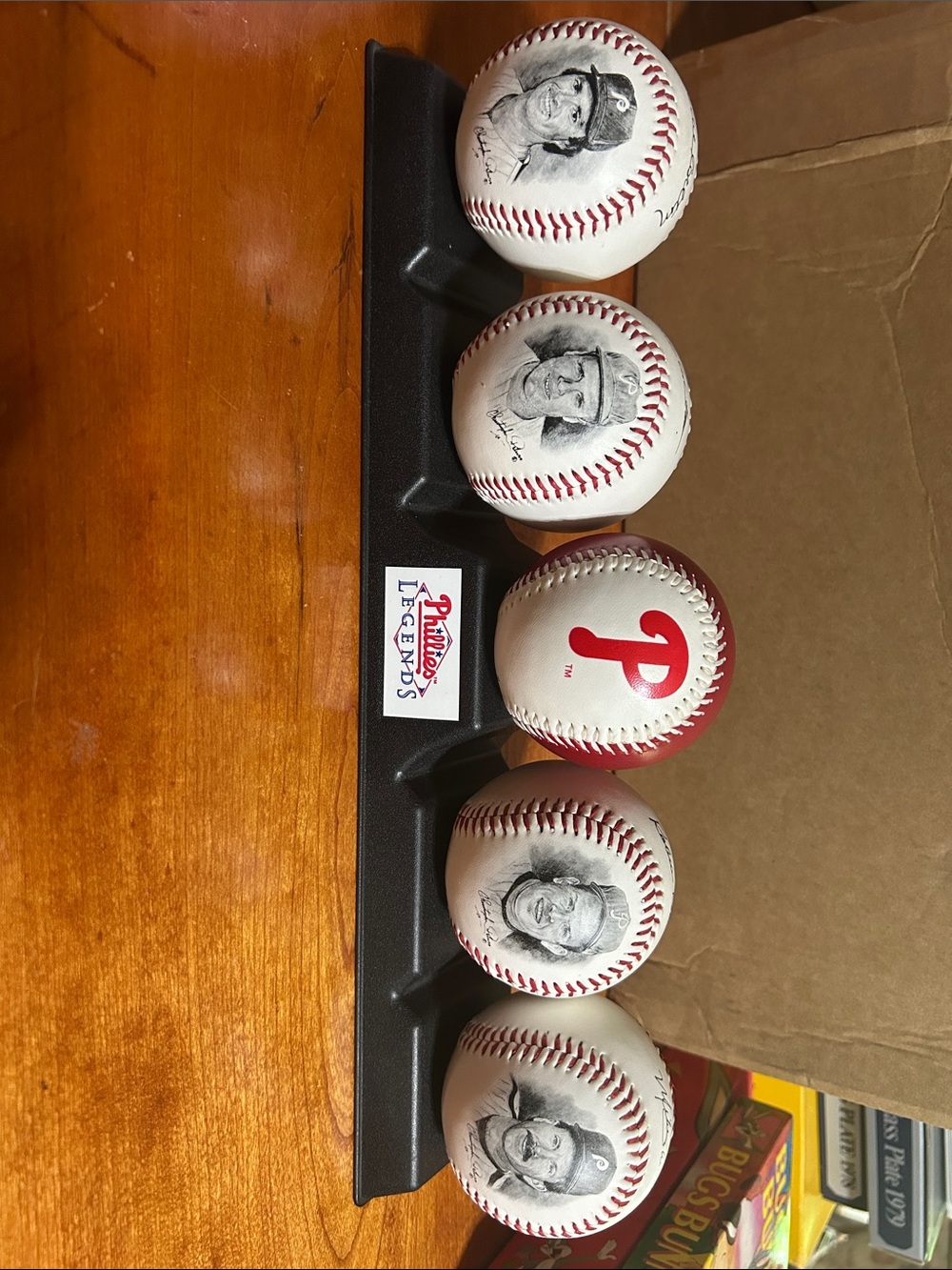 Set of 5 Philadelphia logo balls with stand
